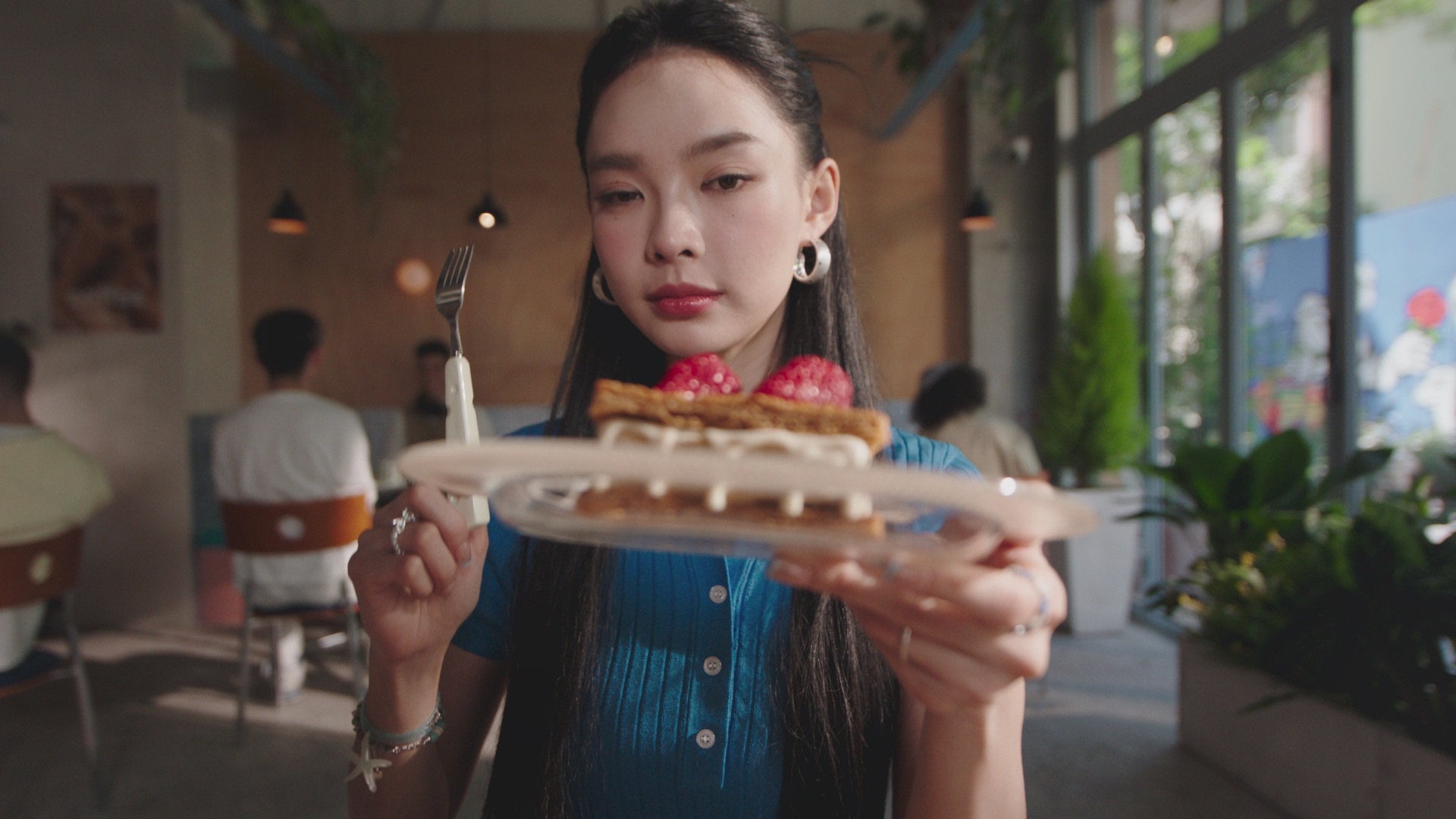 Video laden: OPPO Reno16 Pro Video